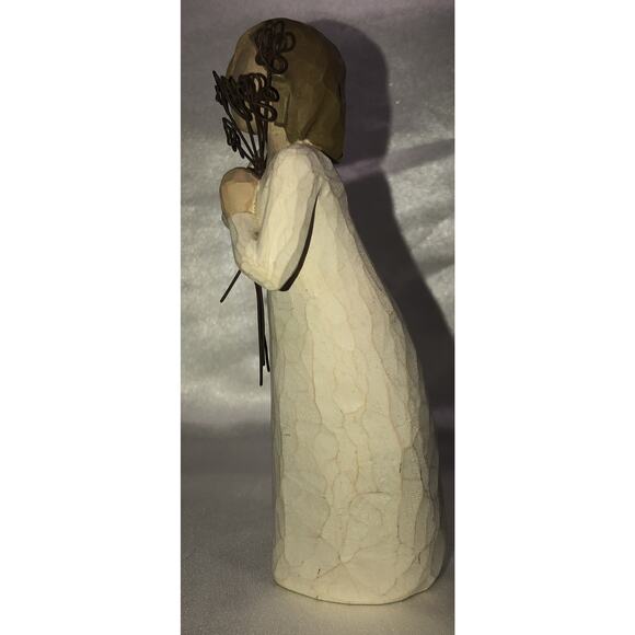 Willow Tree Figure Friendship Holding Flowers Figurine Vintage - Picture 2 of 6
